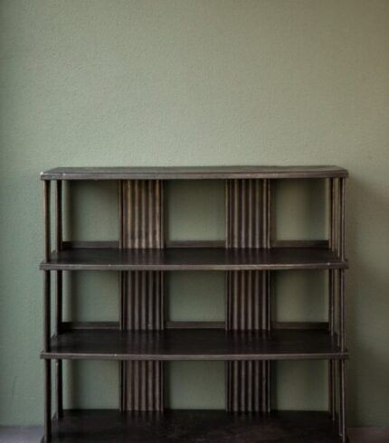 steel-shelf-from-strafor-1.jpg